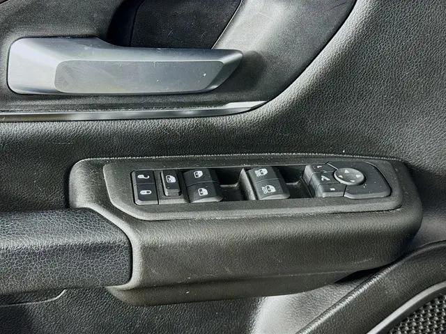 2025 Ram 1500 Big Horn Crew Cab 4x4 5'7" Box