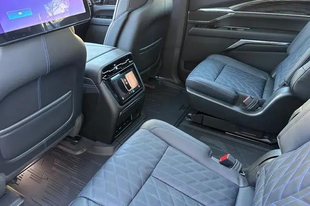 2026 Cadillac Escalade IQL Sport AWD