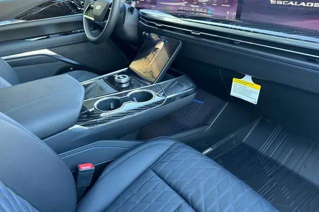 2026 Cadillac Escalade IQL Sport AWD