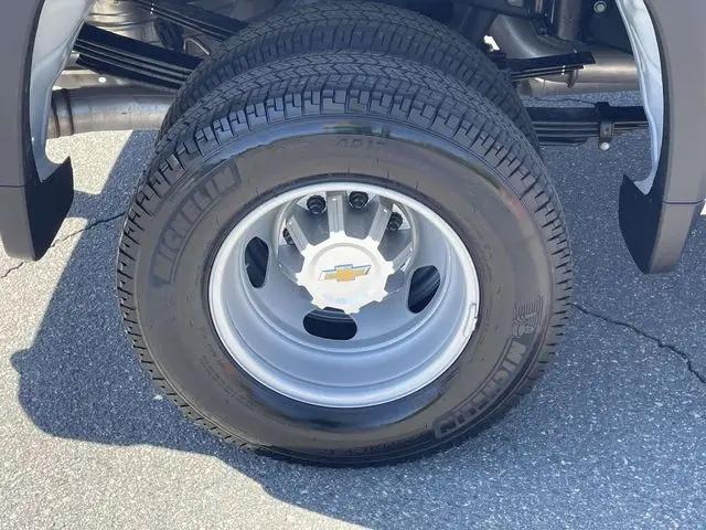 2026 Chevrolet Silverado 3500HD Crew Cab, Long Bed, WT Dual Rear Wheel, RWD