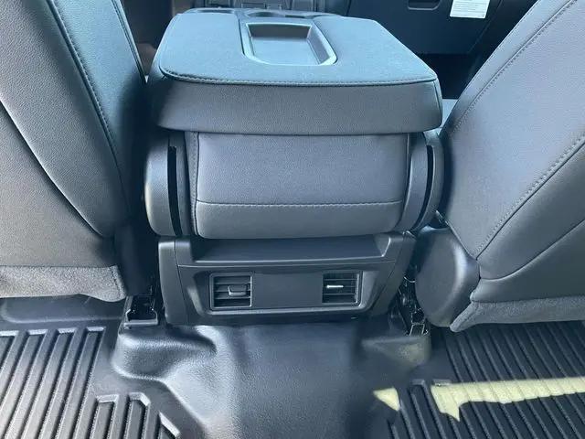 2026 Chevrolet Silverado 3500HD Crew Cab, Long Bed, WT Dual Rear Wheel, RWD