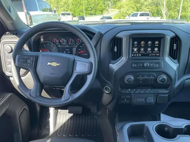 2026 Chevrolet Silverado 3500HD Crew Cab, Long Bed, WT Dual Rear Wheel, RWD