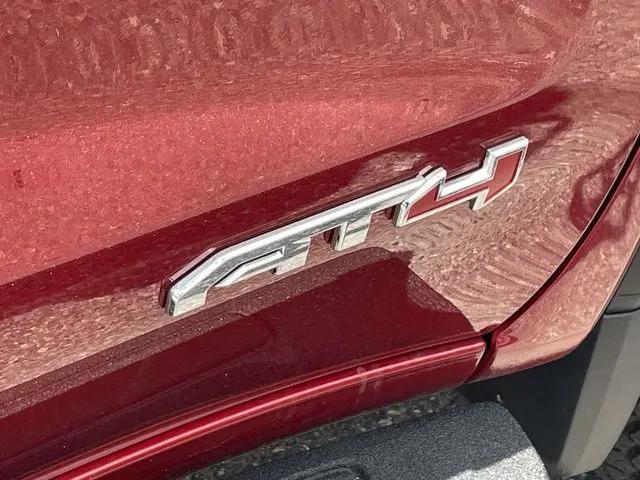 2026 GMC Sierra 1500 Crew Cab, Short Bed, AT4, 4WD