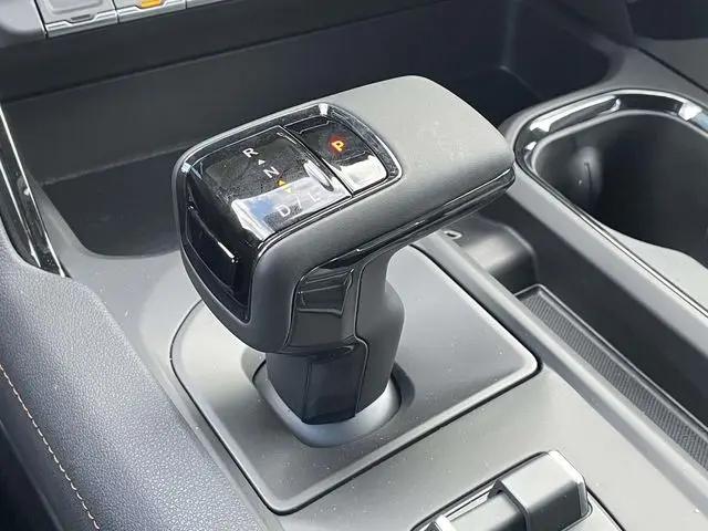 2026 GMC Sierra 1500 Crew Cab, Short Bed, AT4, 4WD