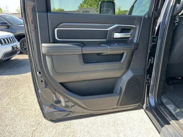 2026 Ram 3500 Big Horn Crew Cab 4x4 6'4" Box