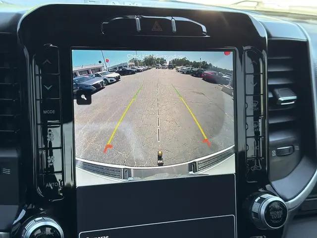 2023 Ram 1500 Big Horn Crew Cab 4x4 5'7" Box