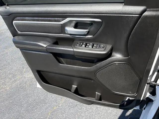 2023 Ram 1500 Big Horn Crew Cab 4x4 5'7" Box