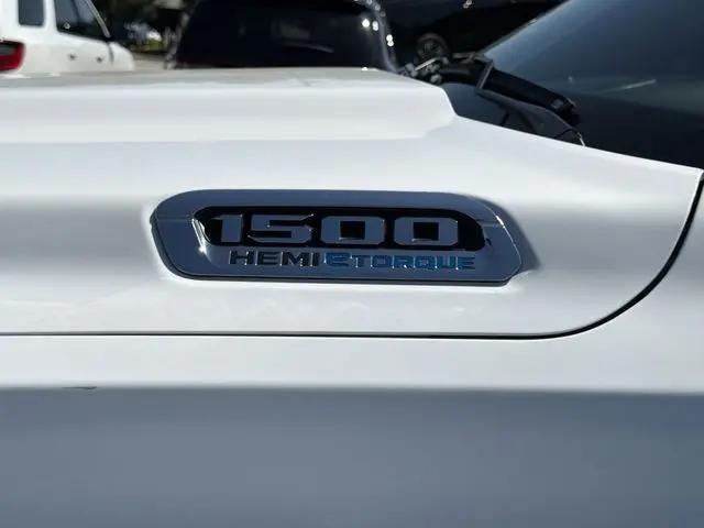 2023 Ram 1500 Big Horn Crew Cab 4x4 5'7" Box