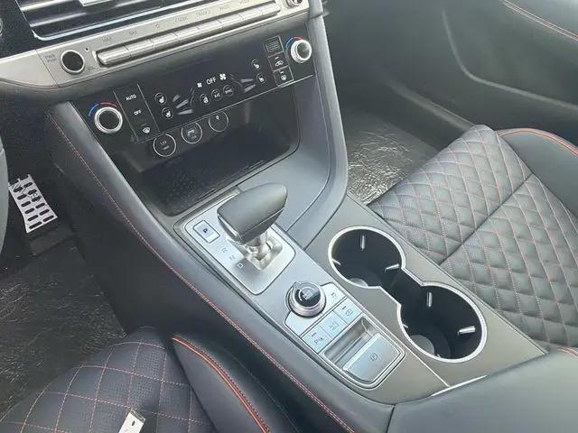 2026 Genesis G70 3.3T Prestige Graphite