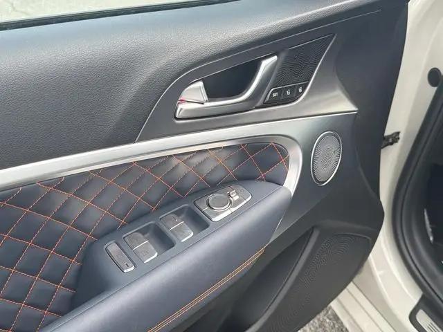 2026 Genesis G70 3.3T Prestige Graphite