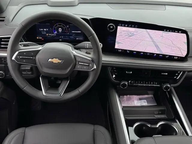 2026 Chevrolet Suburban LT, RWD
