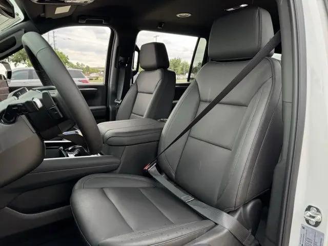 2026 Chevrolet Suburban LT, RWD