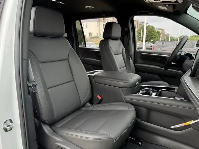 2026 Chevrolet Suburban LT, RWD