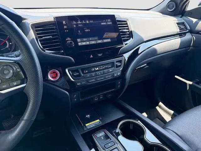 2024 Honda Passport AWD Black