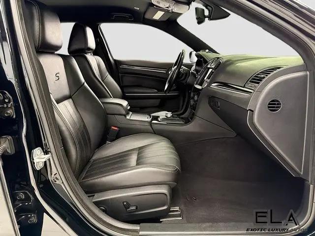 2019 Chrysler 300 300S