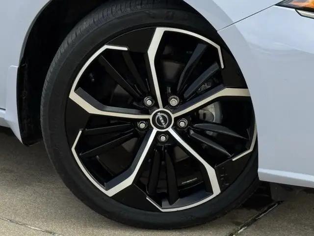 2024 Nissan Altima SR FWD