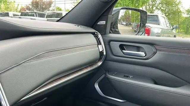 2025 Nissan Armada Platinum 4WD