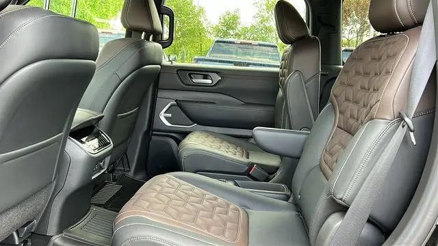 2025 Nissan Armada Platinum 4WD
