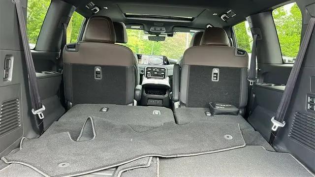 2025 Nissan Armada Platinum 4WD