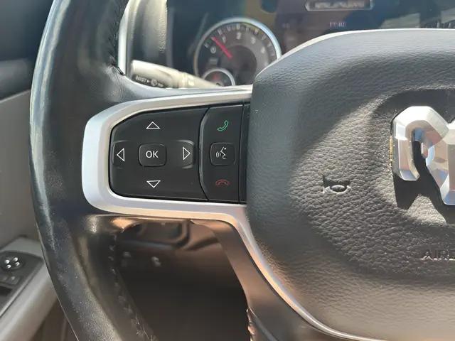 2020 Ram 1500 Big Horn Crew Cab 4x4 6'4" Box