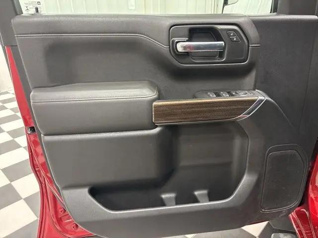 2021 Chevrolet Silverado 1500 4WD Crew Cab Short Bed LT