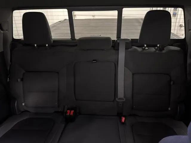 2021 Chevrolet Silverado 1500 4WD Crew Cab Short Bed LT