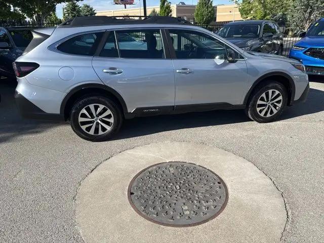 2022 Subaru Outback 2.5i