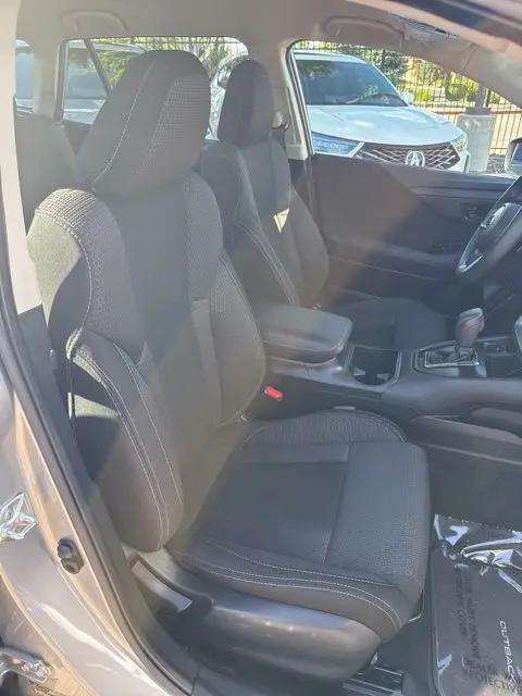 2022 Subaru Outback 2.5i