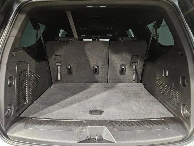 2024 Chevrolet Suburban 4WD LS