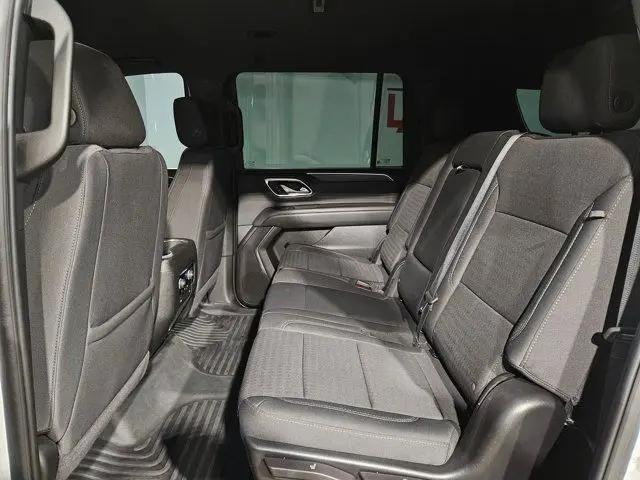 2024 Chevrolet Suburban 4WD LS