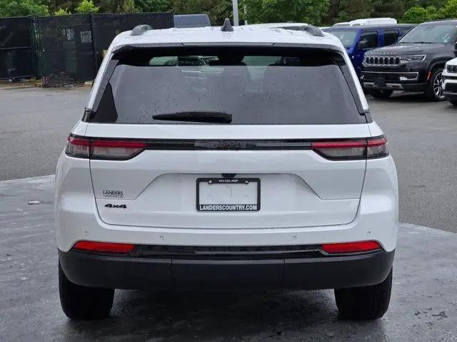 2025 Jeep Grand Cherokee Altitude 4x4