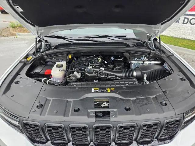 2025 Jeep Grand Cherokee Altitude 4x4