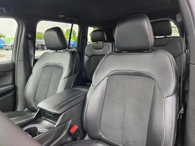 2025 Jeep Grand Cherokee Altitude 4x4