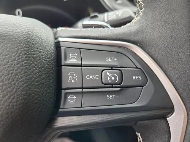 2025 Jeep Grand Cherokee Altitude 4x4