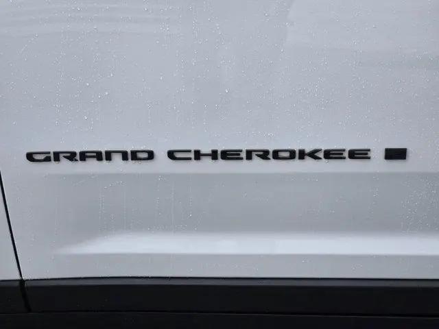 2025 Jeep Grand Cherokee Altitude 4x4