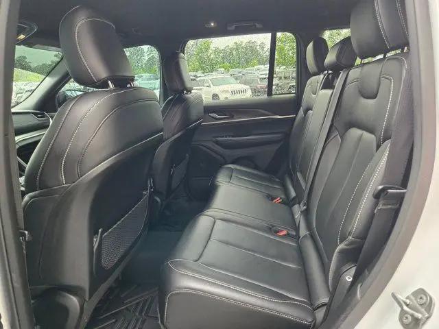 2025 Jeep Grand Cherokee Limited 4x4