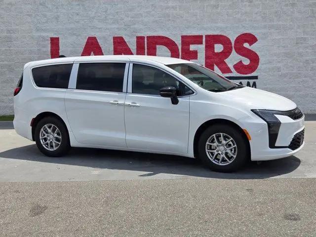 2027 Chrysler Pacifica Select for sale in Little Rock, AR