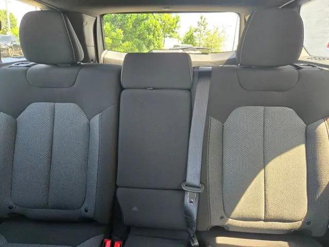 2026 Jeep Cherokee Laredo 4x4