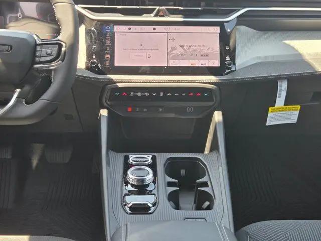 2026 Jeep Cherokee Laredo 4x4