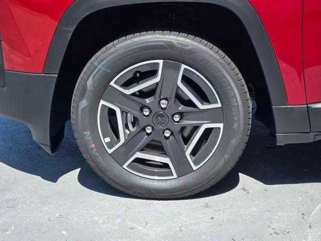 2026 Jeep Cherokee Laredo 4x4