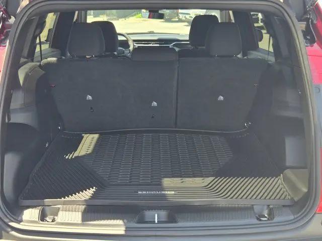 2026 Jeep Cherokee Laredo 4x4