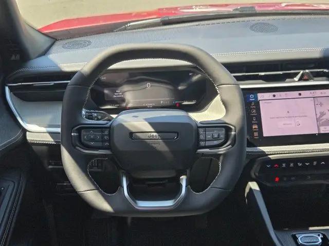 2026 Jeep Cherokee Laredo 4x4