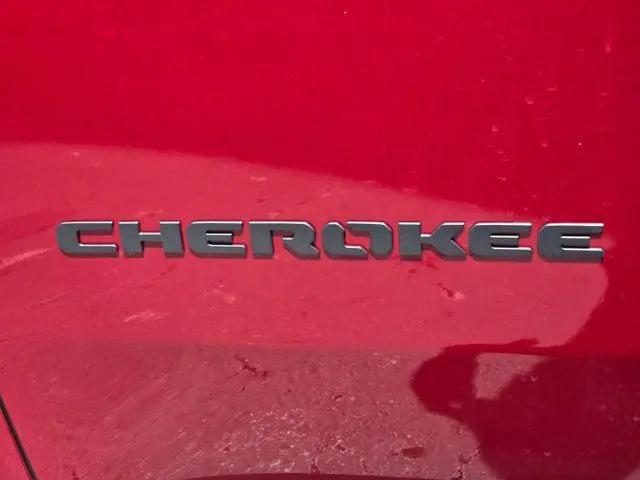 2026 Jeep Cherokee Laredo 4x4
