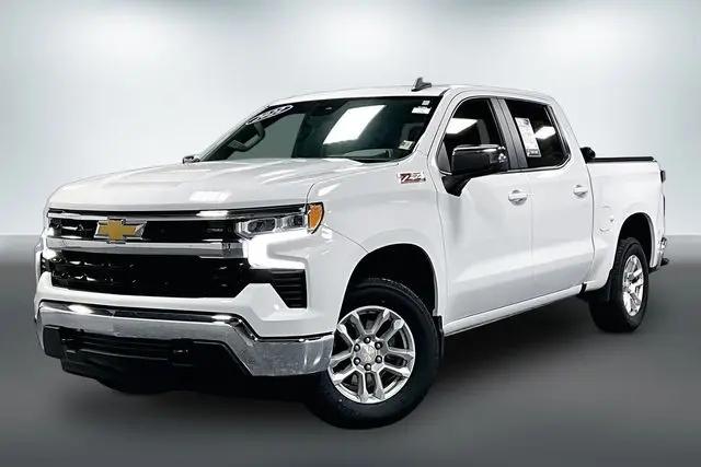 2022 Chevrolet Silverado 1500 4WD Crew Cab Standard Bed LT