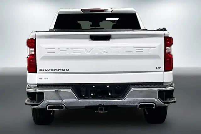 2022 Chevrolet Silverado 1500 4WD Crew Cab Standard Bed LT