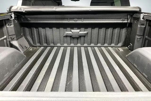 2022 Chevrolet Silverado 1500 4WD Crew Cab Standard Bed LT