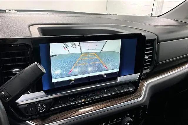 2022 Chevrolet Silverado 1500 4WD Crew Cab Standard Bed LT