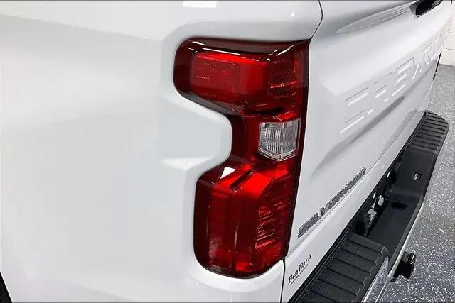 2022 Chevrolet Silverado 1500 4WD Crew Cab Standard Bed LT