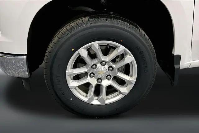 2022 Chevrolet Silverado 1500 4WD Crew Cab Standard Bed LT