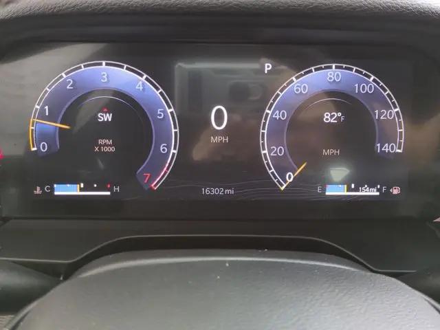 2024 Jeep Grand Cherokee L Laredo 4x2